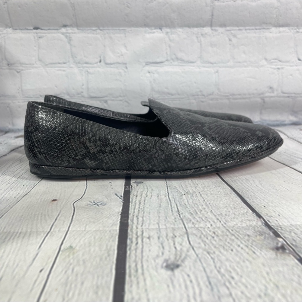 Vince Women’s Size 9.5 M Paz Sneak Print Black Gray Loafer New in Box